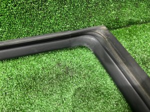Borracha da porta esquerda SUBARU LEGACY LANCASTER OEM 63521AE030 BHE BH9 BH5 2002 SILVER/GREY 1U2