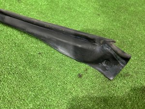 Right door seal SUBARU LEGACY LANCASTER OEM 63521AE020 BHE BH9 BH5 BE5 BE9 BEE 2002 SILVER/GREY 1U2