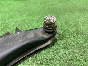 右フロントロアアーム SUBARU LEGACY LANCASTER OEM 20202AE000 BHE 2002 EZ30 AT