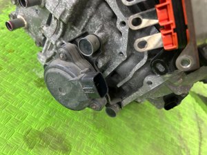オートマチックトランスミッション P410-01A TOYOTA PRIUS OEM 30900-47062 ZVW30 2012 2ZRFXE