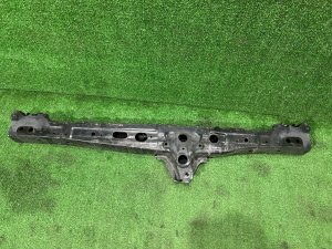 Travesaño delantero маленькая 5710447020 TOYOTA PRIUS