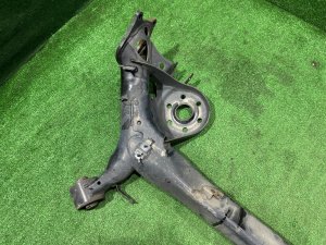 คานหลัง TOYOTA PRIUS OEM 42101-12171 ZVW30 2012 2ZRFXE