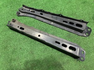 คานหน้า Правая и левая TOYOTA PRIUS OEM 5110712010 5110812010 ZVW30 2012 2ZRFXE