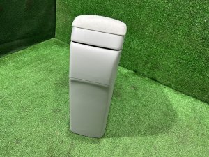 Glovebox and armrest TOYOTA PRIUS OEM 58901-47190-G2 ZVW30 2012 SILVER 1F7