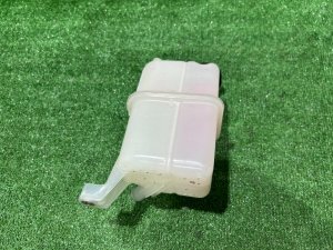 Inverter coolant reservoir TOYOTA PRIUS OEM G92A047010 ZVW30 2012 2ZRFXE