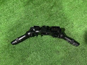 Steering column switch assembly TOYOTA PRIUS OEM 8414012570 ZVW30 2012 2ZRFXE