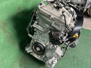 エンジン 2ZRFXE TOYOTA PRIUS OEM 19000-37470 19000-37472 ZVW30 2012 2ZRFXE