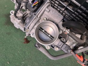 エンジン 2ZRFXE TOYOTA PRIUS OEM 19000-37470 19000-37472 ZVW30 2012 2ZRFXE