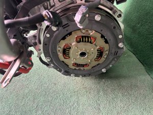 エンジン 2ZRFXE TOYOTA PRIUS OEM 19000-37470 19000-37472 ZVW30 2012 2ZRFXE