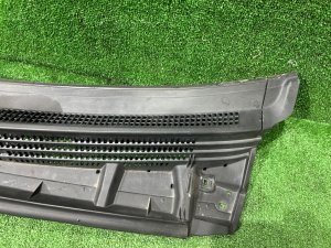 Panel de la base del parabrisas TOYOTA PRIUS OEM 5570847101 ZVW30 2012