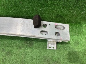 คานเหล็กกันชนหน้า TOYOTA PRIUS OEM 52021-47081 57013-47030 57014-47030 ZVW30 2012