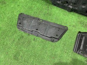 Proteção do motor TOYOTA PRIUS OEM 5141012104 ZVW30 2012 SILVER 1F7