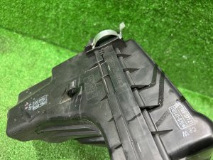 Корпус воздушного фильтра TOYOTA PRIUS OEM 17700-37252 ZVW30 2012 2ZRFXE