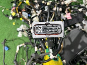 ワイヤーハーネス TOYOTA PRIUS OEM 8264175070 8211147710 ZVW30 2012 2ZRFXE
