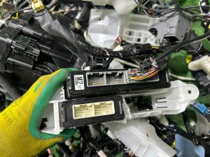 ワイヤーハーネス TOYOTA PRIUS OEM 8264175070 8211147710 ZVW30 2012 2ZRFXE