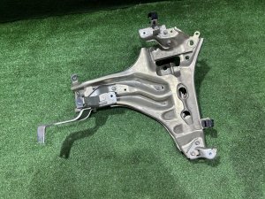 Крепление Инвертора G911047011 TOYOTA PRIUS