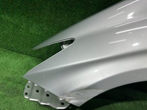Aleta delantera izquierda TOYOTA PRIUS OEM 53802-47050 ZVW30 2012 SILVER 1F7