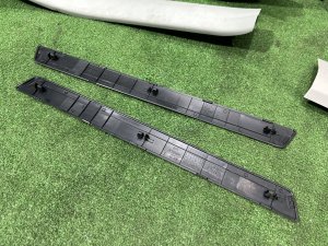 Sill trims черные TOYOTA PRIUS OEM 67913-47040-G0 67914-47040-G0 67917-47040-G0 67918-47040-G0 ZVW30 2012 SILVER 1F7