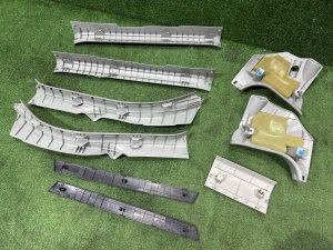 Sill trims черные TOYOTA PRIUS OEM 67913-47040-G0 67914-47040-G0 67917-47040-G0 67918-47040-G0 ZVW30 2012 SILVER 1F7