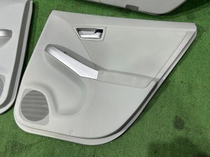 ドアトリム TOYOTA PRIUS OEM 67610-47500-G3 67620-47500-G3 67630-47220-G3 67640-47220-G3 ZVW30 2012 SILVER 1F7