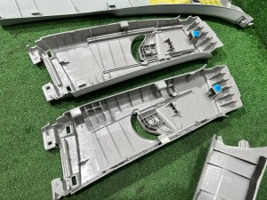 ピラートリム TOYOTA PRIUS OEM 62210-47120-B0 62220-47120-B0 ZVW30 2012 SILVER 1F7