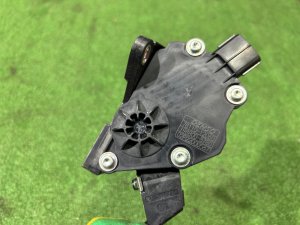 Pedal del acelerador TOYOTA PRIUS OEM 78110-12060 ZVW30 2012 SILVER 1F7