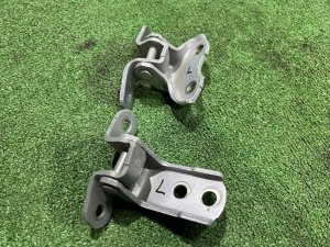 Bisagras de la puerta delantera izquierda 6871012151 TOYOTA PRIUS