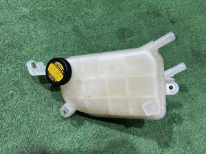 Depósito de expansión del refrigerante 1648028080 TOYOTA PRIUS