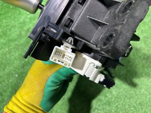 Селектор акпп TOYOTA PRIUS OEM 3355047043B2 ZVW30 2012