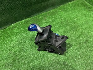 Селектор акпп TOYOTA PRIUS OEM 3355047043B2 ZVW30 2012