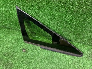 Vidro fixo dianteiro direito целый молдинг 6211047021 TOYOTA PRIUS