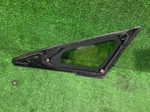 Стекло форточка Передняя правая целый молдинг TOYOTA PRIUS OEM 6211047021 ZVW30 2012