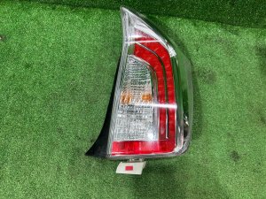 Piloto trasero derecho пара 81551-47170 TOYOTA PRIUS
