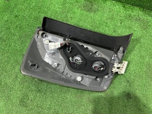 ไฟท้ายขวา пара TOYOTA PRIUS OEM 81551-47170 ZVW30 2012