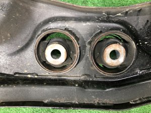 Travessa traseira SUBARU LEGACY OEM 20152AE000 BH5 2000 EJ206 AT