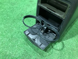 Porta-luvas e apoio de braço SUBARU LEGACY OEM 92111AE010ML BH5 2000 BLUE 95H
