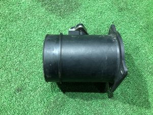 Mass airflow sensor (MAF) 22680AA301 22794AA010 SUBARU LEGACY