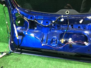 尾门 SUBARU LEGACY OEM 60800AE060 BH5 2000 BLUE 95H