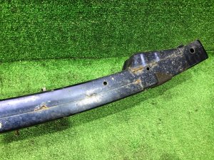 Refuerzo del parachoques delantero SUBARU LEGACY OEM 57711AE170 BH5 2000
