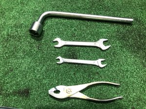 車載工具セット SUBARU LEGACY OEM 97010AA020 BH5 2000