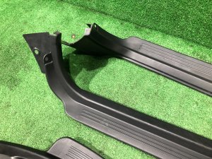 Embellecedores de faldón черные SUBARU LEGACY OEM 94060AE000ML 94060AE010ML 94061AE000ML 94061AE010ML BH5 2000 BLUE 95H