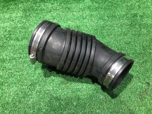 Tubo do filtro de ar 46023AC030 SUBARU LEGACY