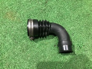 ท่ออินเตอร์คูลเลอร์ правый SUBARU LEGACY OEM 14462AA081 BH5 2000 EJ206 AT