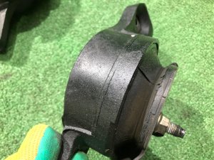 发动机支座 SUBARU LEGACY OEM 41022AE000 41022AE010 BH5 2000 EJ206 AT