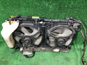 Radiador do motor SUBARU LEGACY OEM 45111AE021 BH5 2000 EJ206 AT