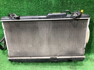 Radiador do motor SUBARU LEGACY OEM 45111AE021 BH5 2000 EJ206 AT