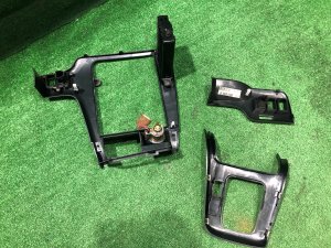 主机面框套件 Черный SUBARU LEGACY OEM 66060AE280 66150AE190 66050AE060 BH5 2000 BLUE 95H