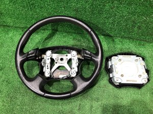 Volante MOMO SUBARU LEGACY OEM 34311AE100 BH5 2000 BLUE 95H