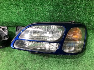 ヘッドライト Ксенон Реснички SUBARU LEGACY OEM 84001AE281 84001AE291 BH5 2000