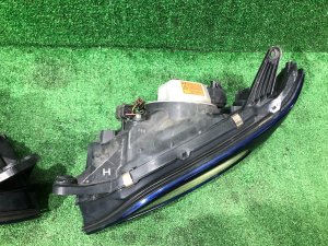 ヘッドライト Ксенон Реснички SUBARU LEGACY OEM 84001AE281 84001AE291 BH5 2000